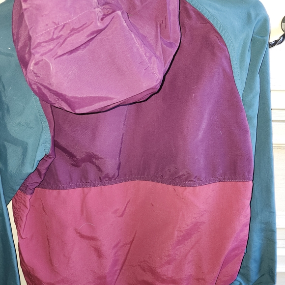 L.L. Bean Colorblock Windbreaker - Picture 4 of 4